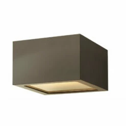 New 🥰 Hinkley Lighting Hinkley Kube LED Outdoor Flush Mount In Bronze 🔥